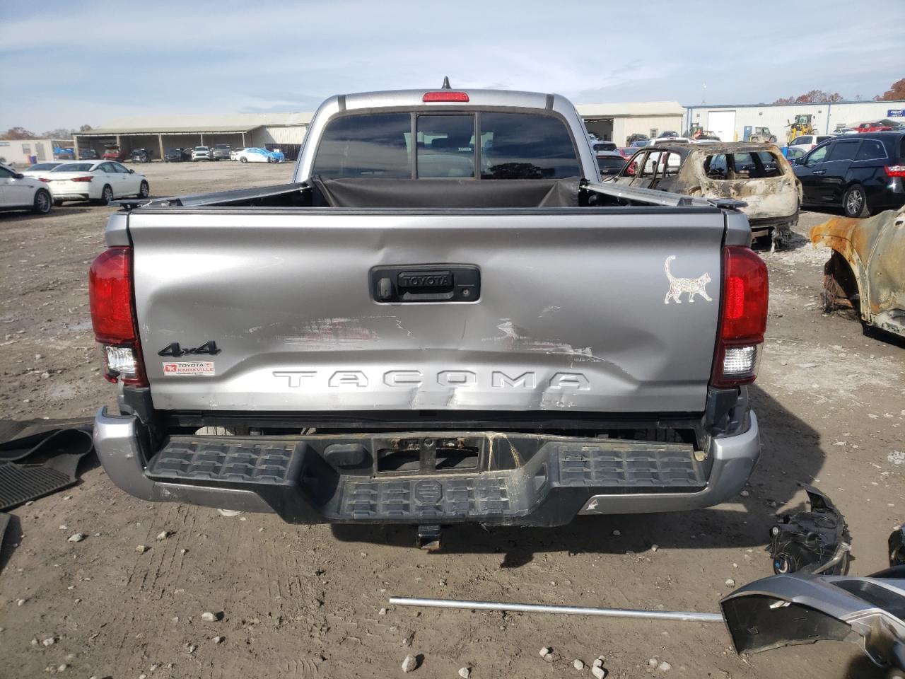 2020 Toyota Tacoma - Image 6