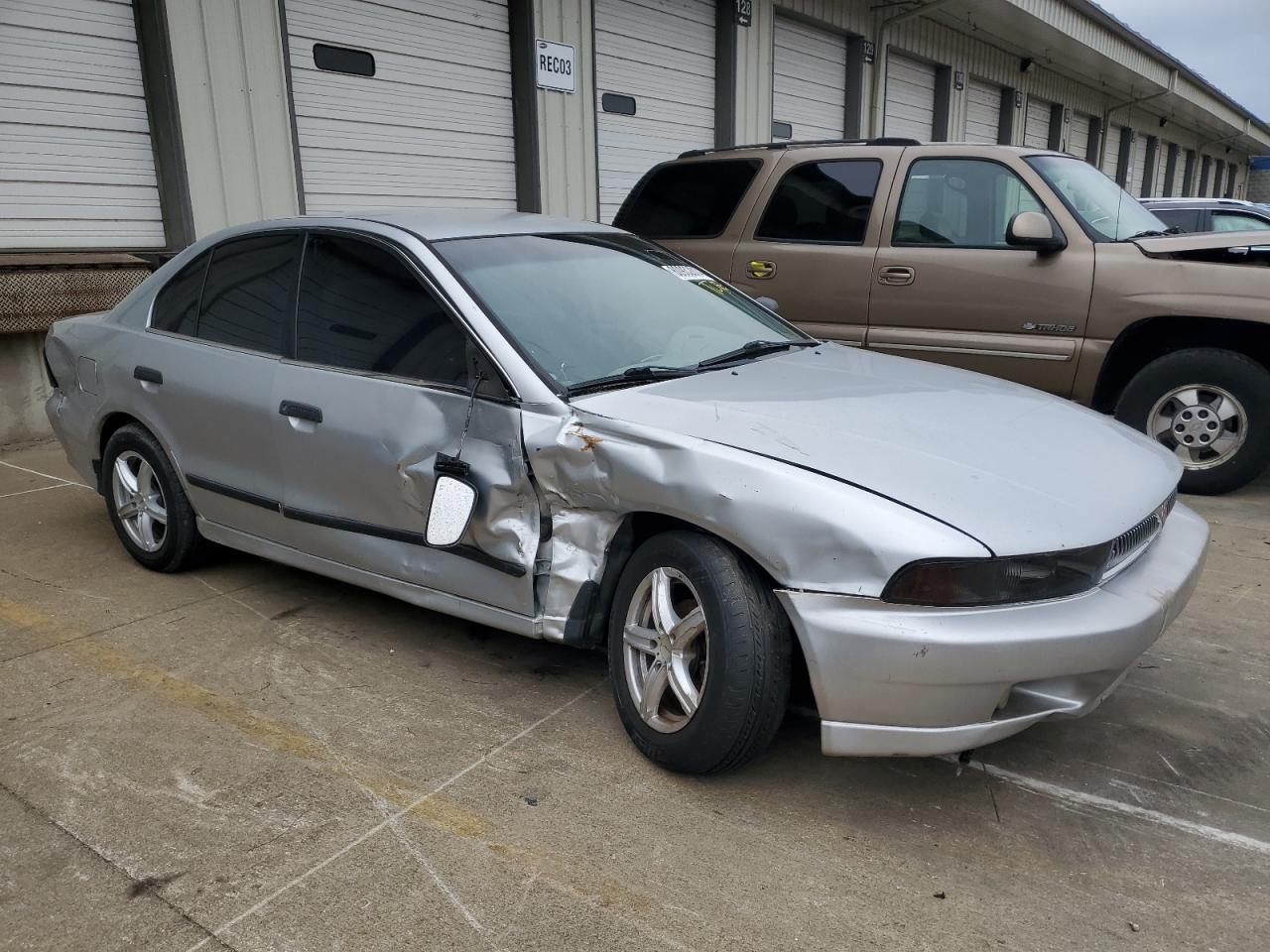 2001 Mitsubishi Galant - Image 4
