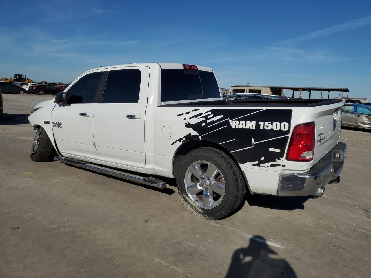 VIN 3C6RR6LT3GG355876 2016 RAM 1500 no.2