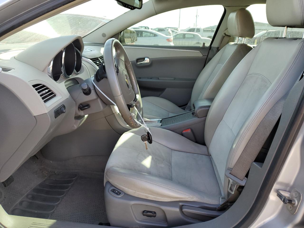 2009 Chevrolet Malibu - Image 7