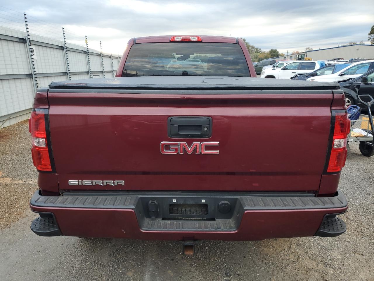 2015 GMC Sierra - Image 6