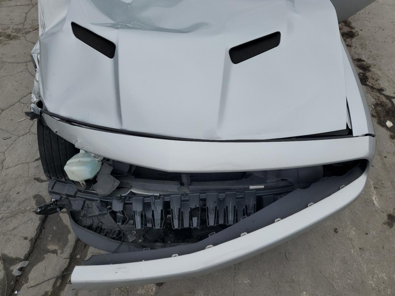 2019 Dodge Challenger - Image 11