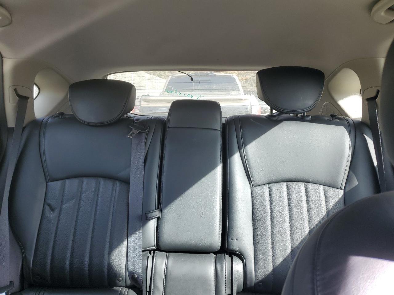 2017 Infiniti QX50 - Image 10