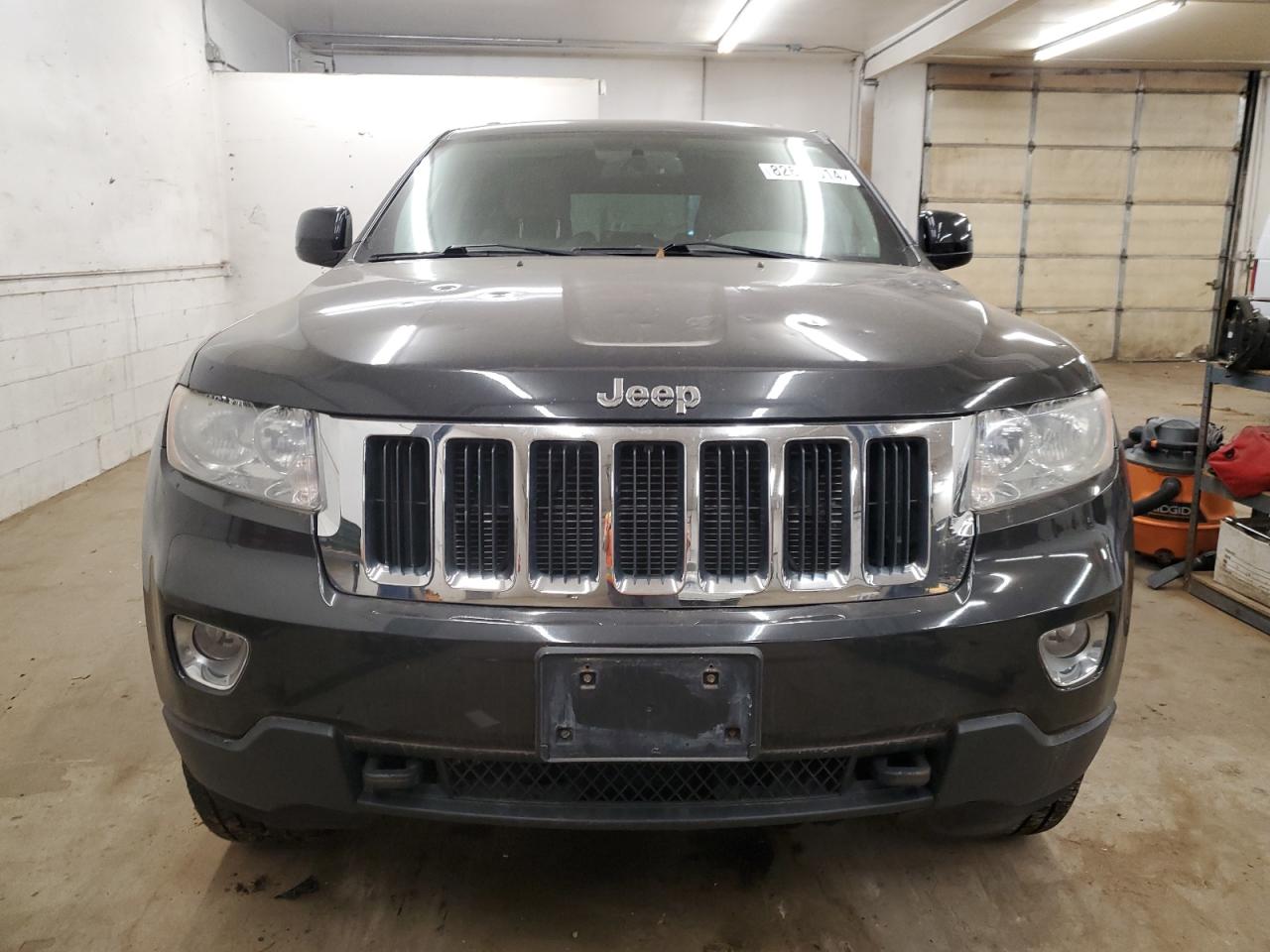 2011 Jeep Grand Cherokee - Image 5