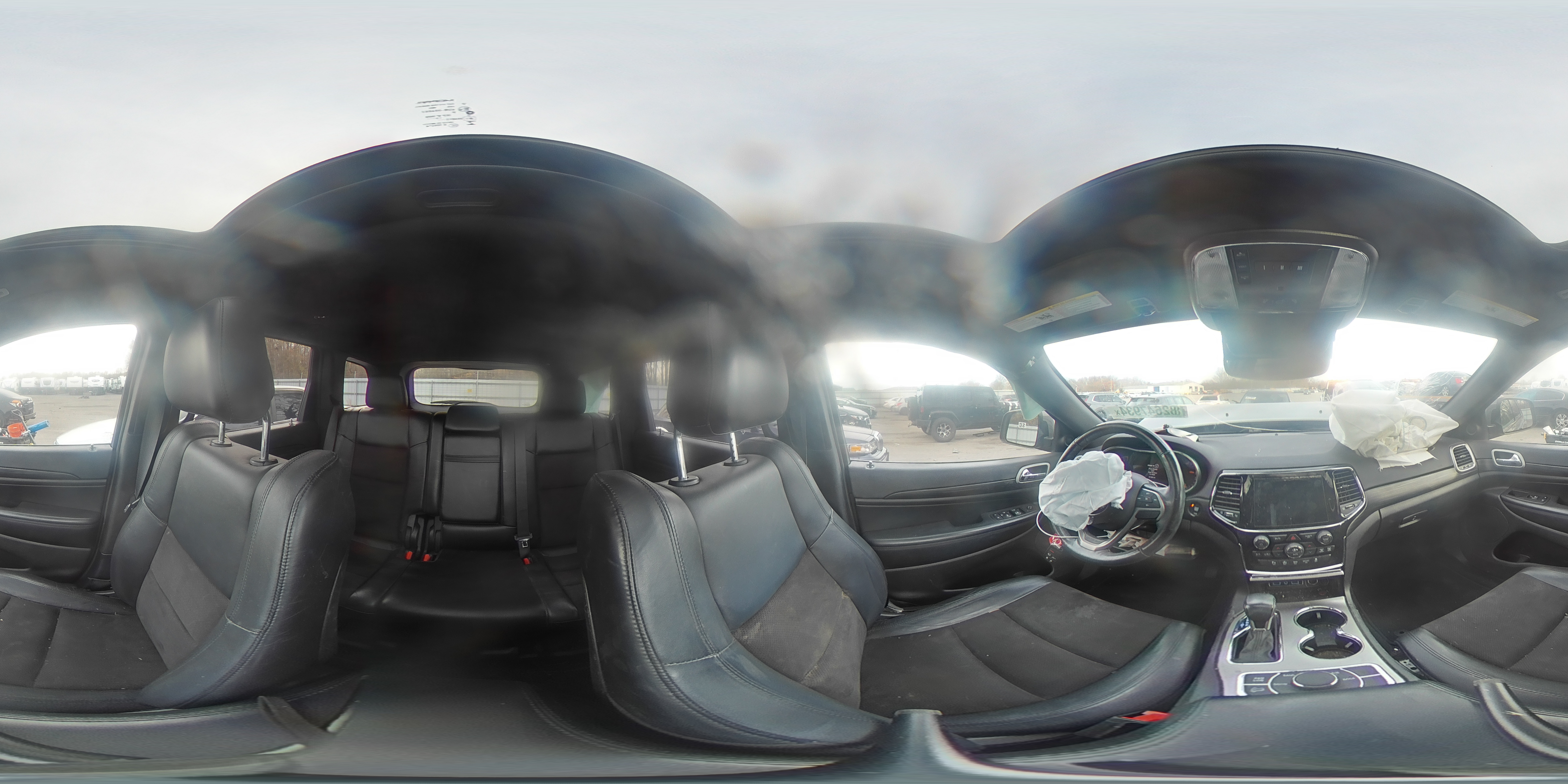 2020 Jeep Grand Cherokee - Image 14