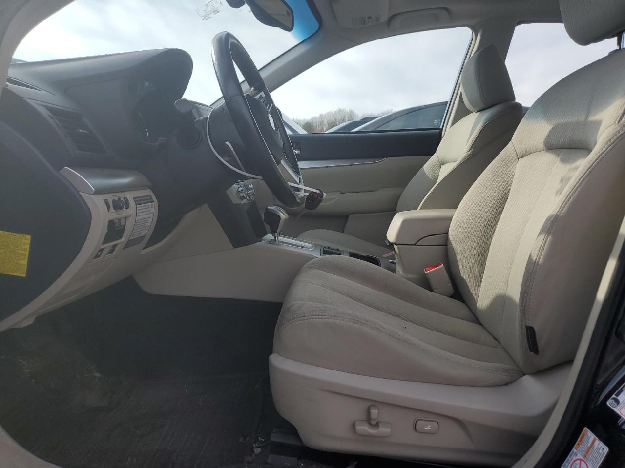 2011 Subaru Legacy 3.6R Premium VIN: 4S3BMDH63B2245458 Lot: 82437424