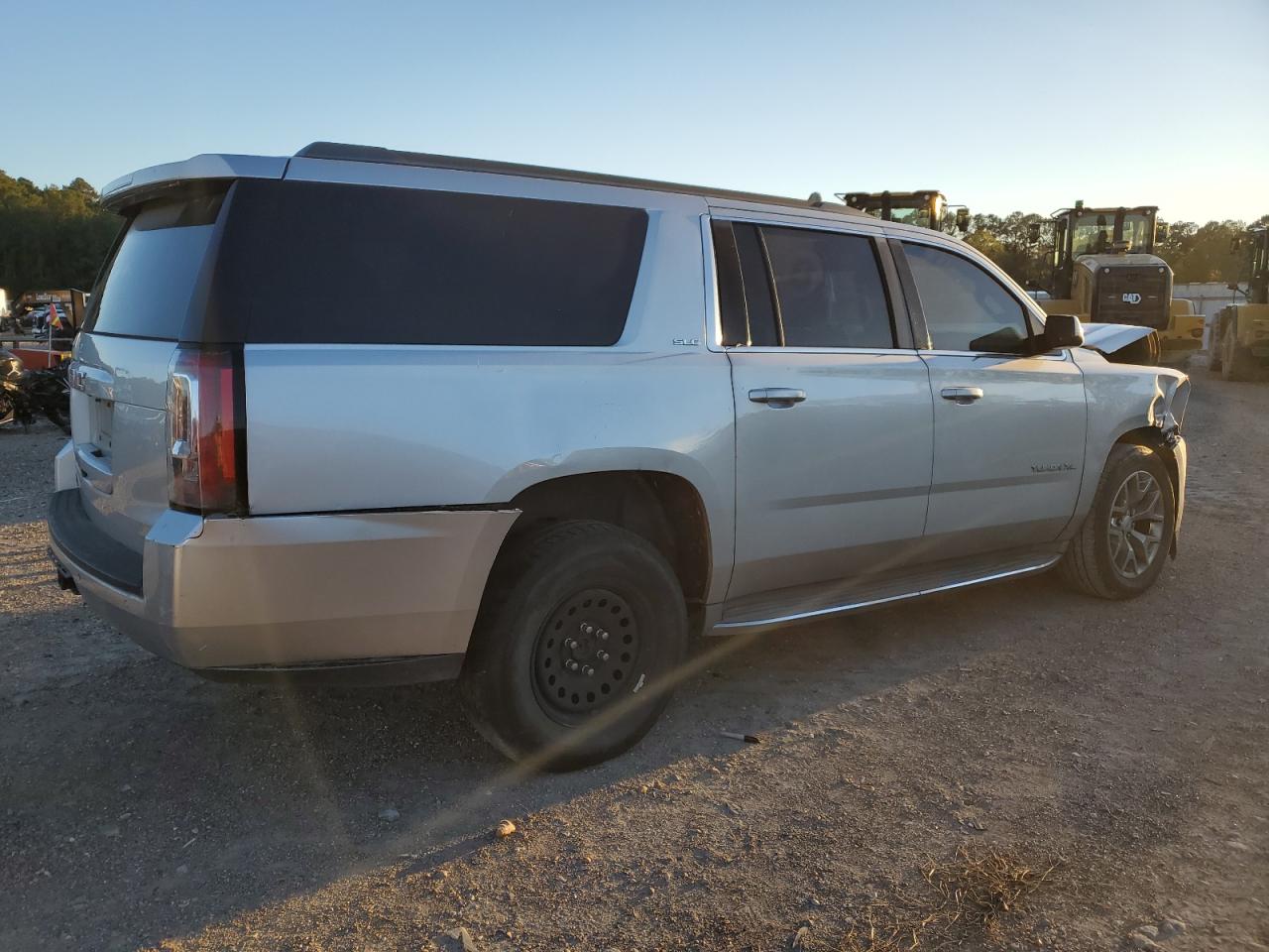 VIN 1GKS1GKC7FR285469 2015 GMC YUKON no.3