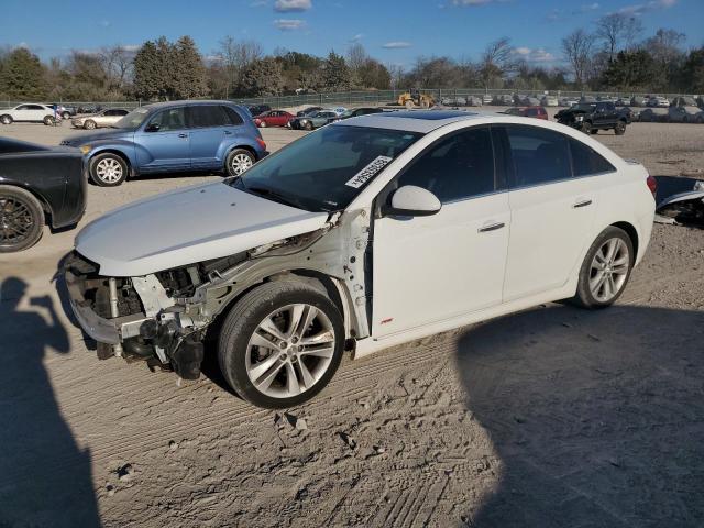 Sedans CHEVROLET CRUZE 2015 Biały