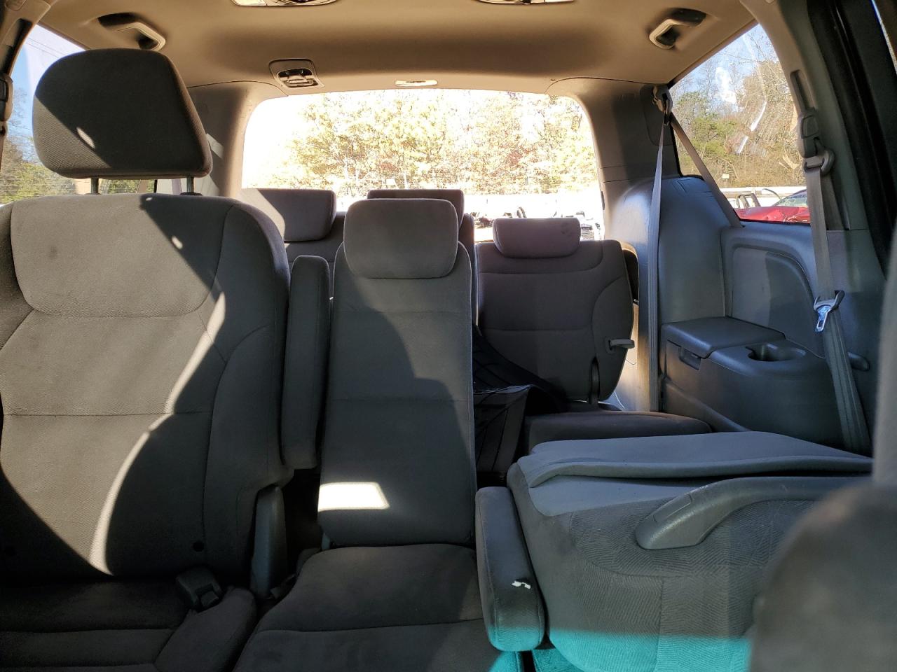 2010 Honda Odyssey - Image 10