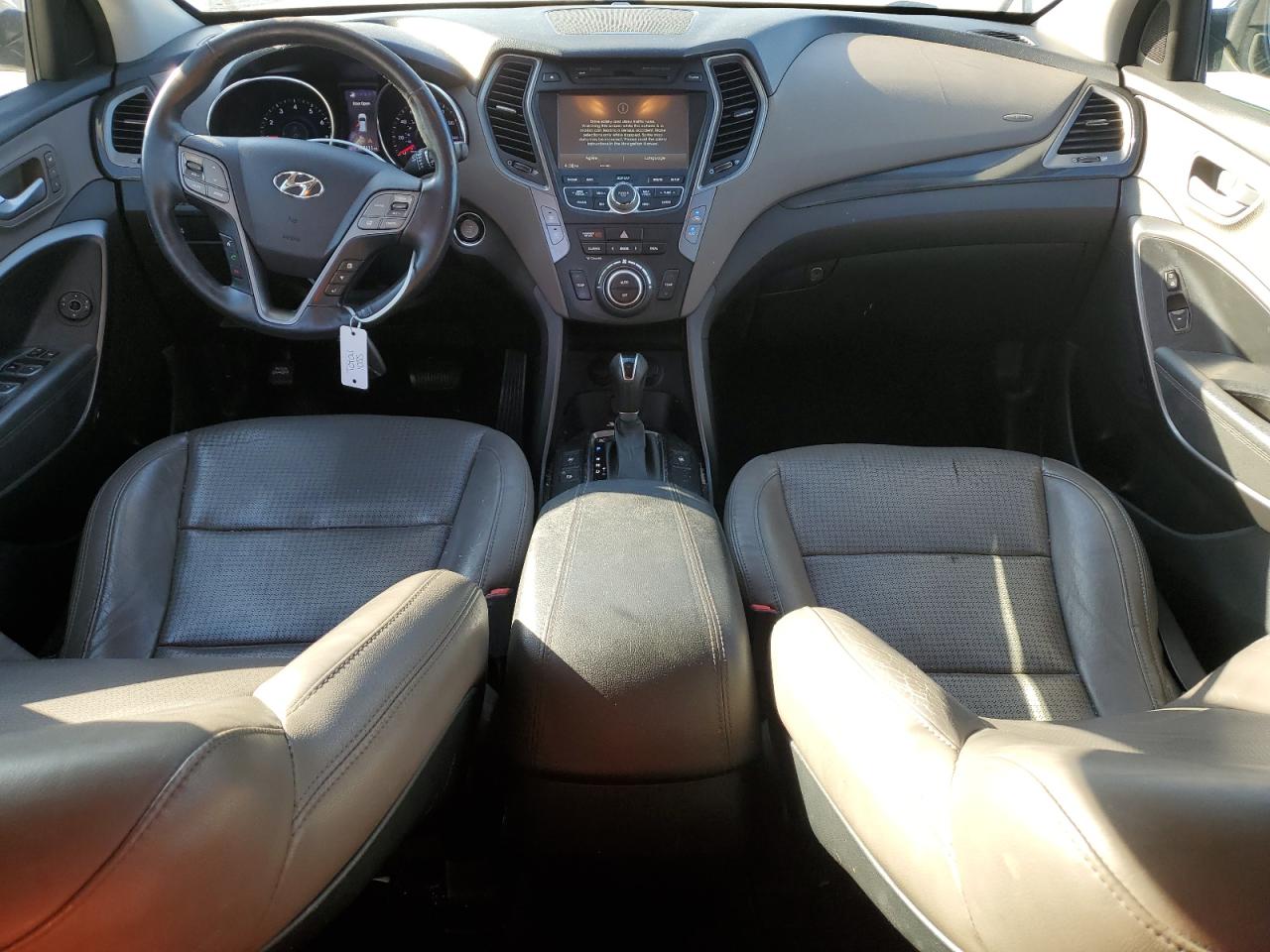 2014 Hyundai Santa Fe - Image 8
