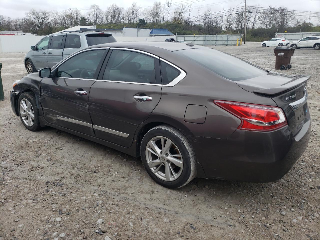2013 Nissan Altima - Image 2