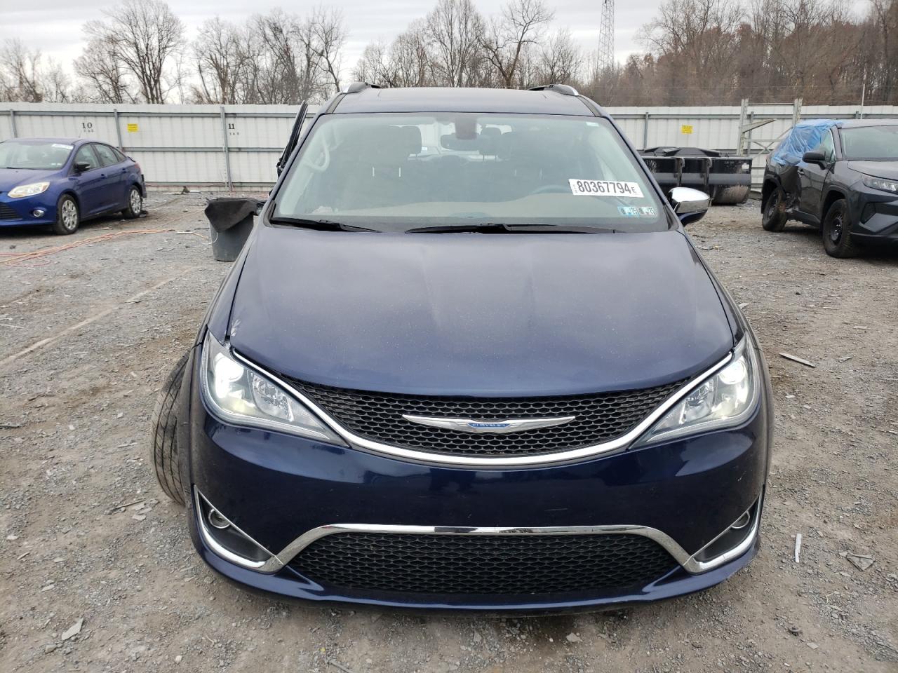 2017 Chrysler Pacifica - Image 5