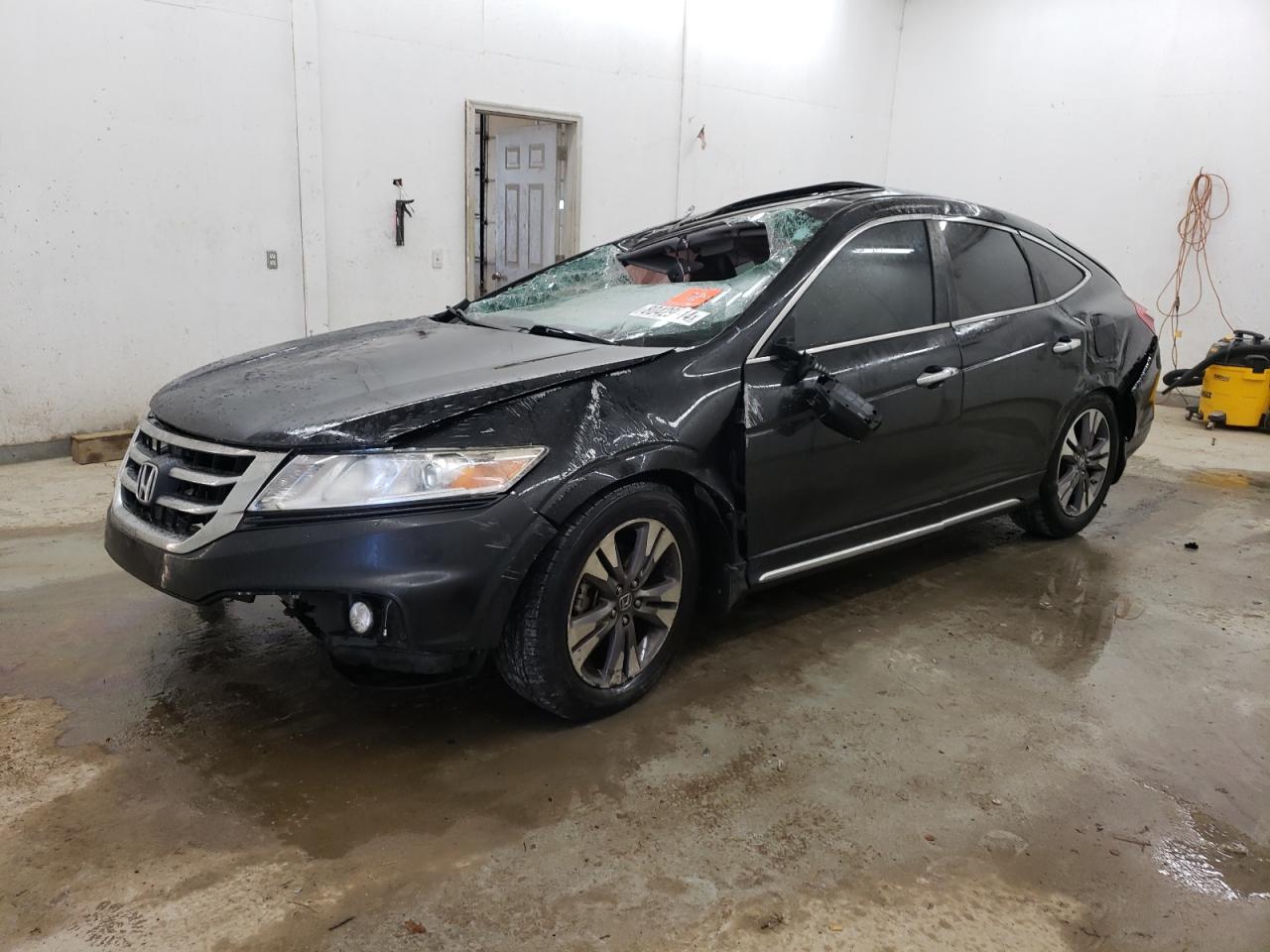 2013 Honda Crosstour - Image 1