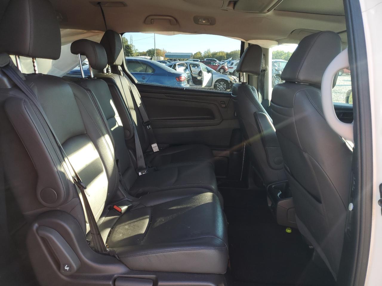 2018 Honda Odyssey - Image 11