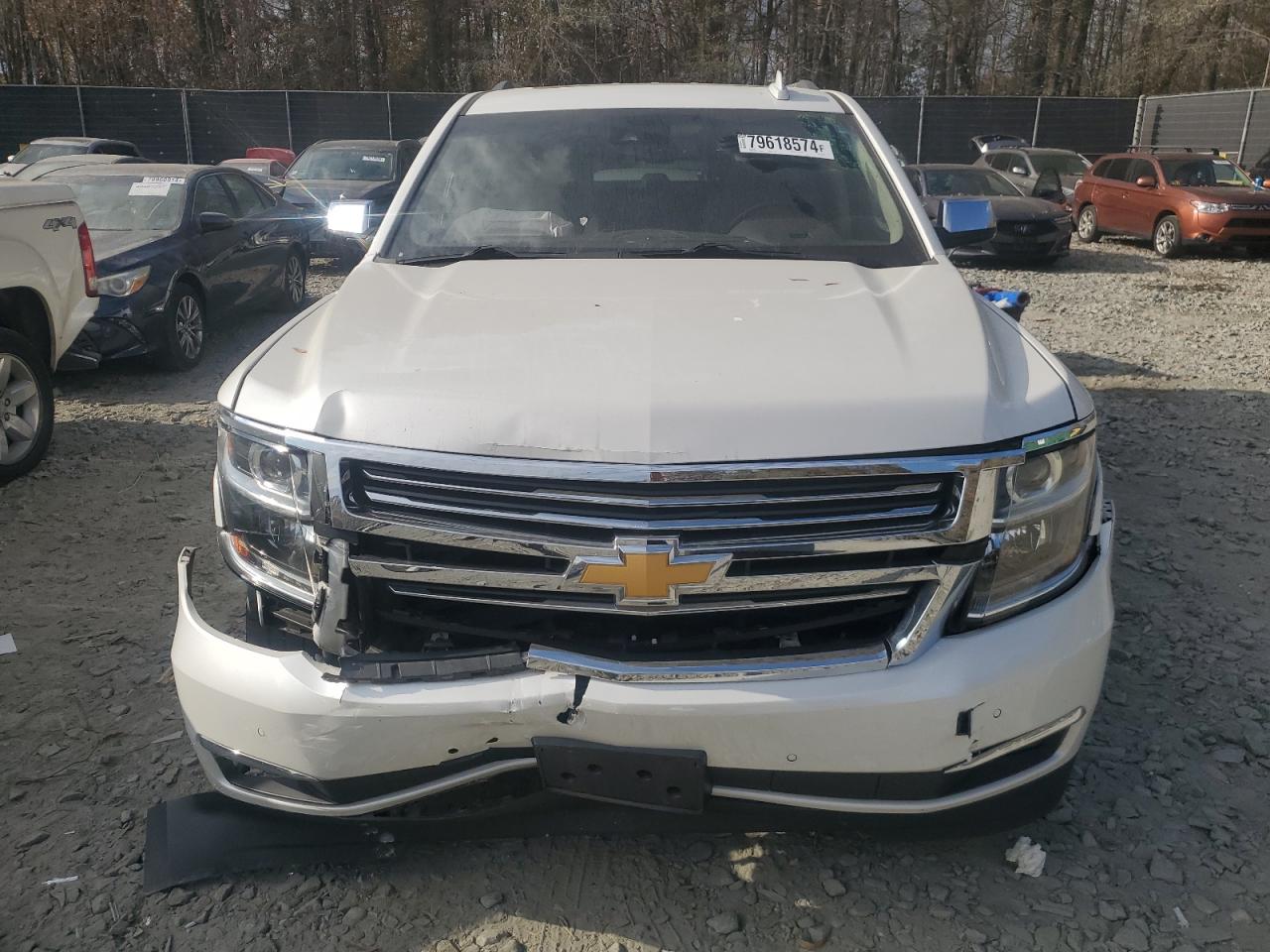 2017 Chevrolet Suburban - Image 5