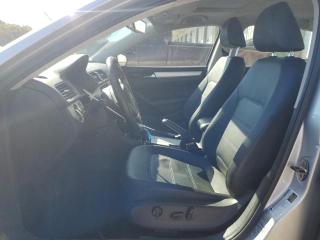  VOLKSWAGEN PASSAT 2012 Srebrny