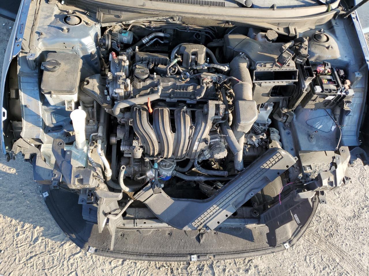 2017 Hyundai Sonata - Image 13