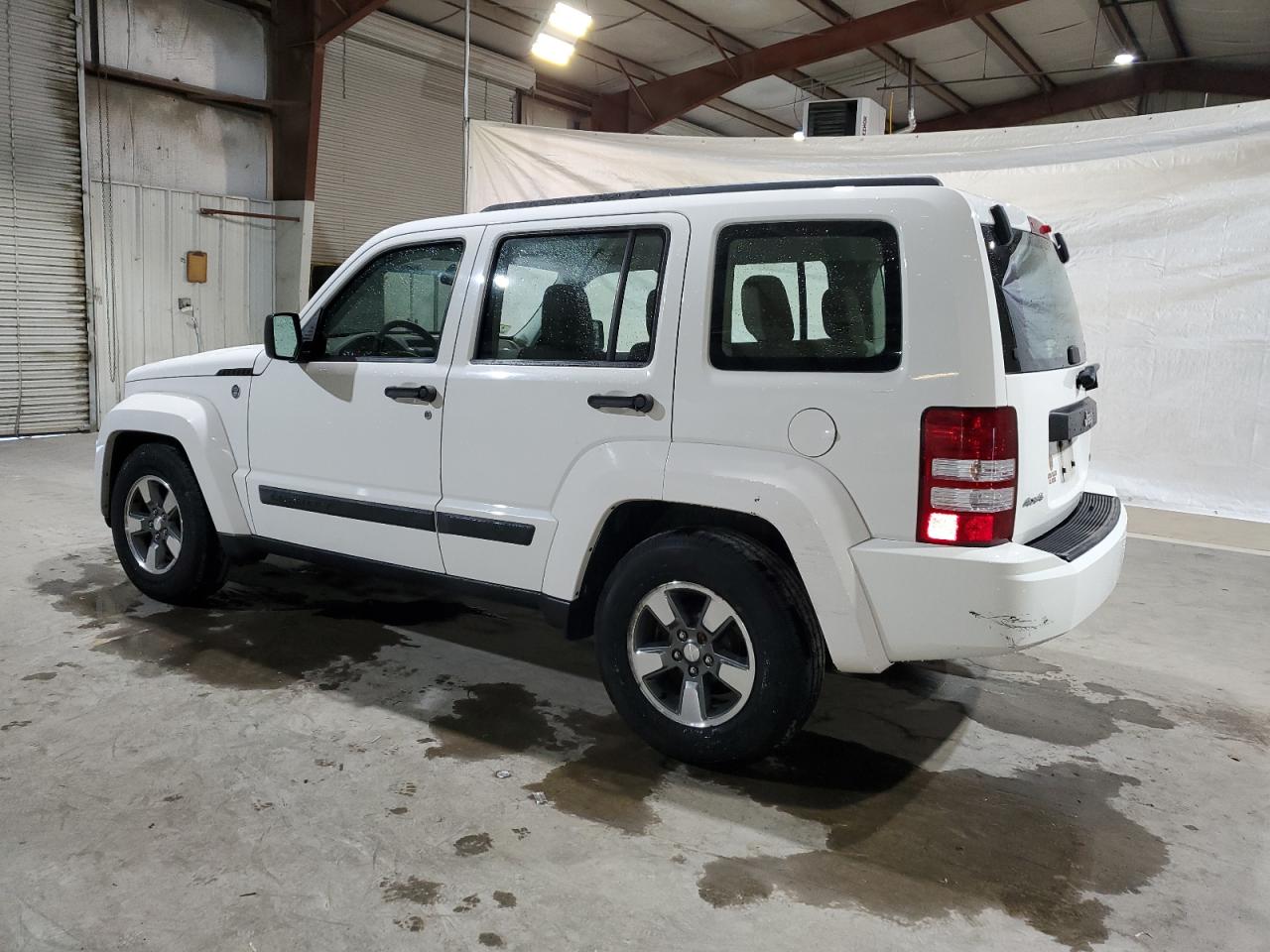 2008 Jeep Liberty (North America) - Image 2