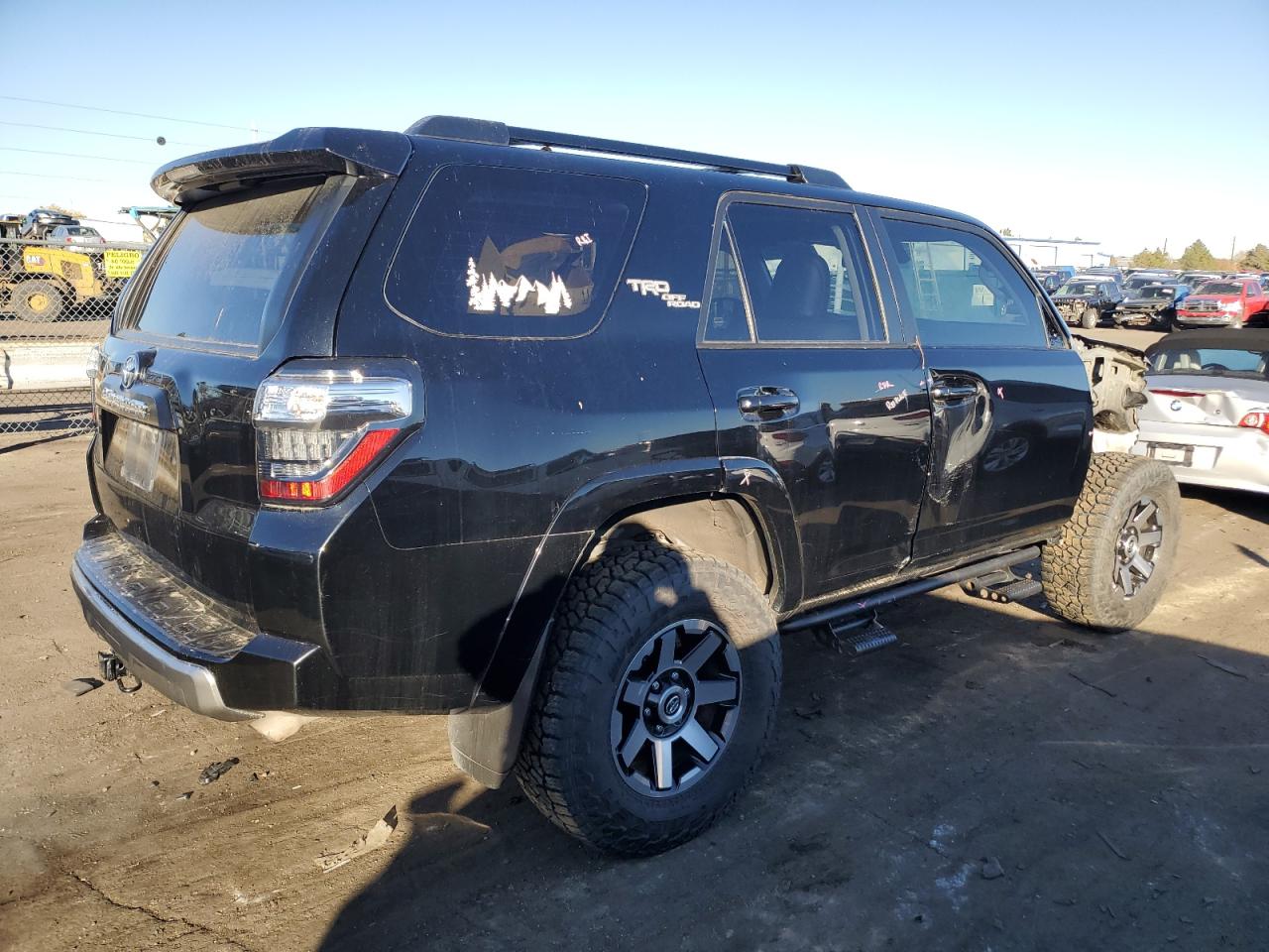 VIN JTEBU5JR1L5745902 2020 TOYOTA 4RUNNER no.3