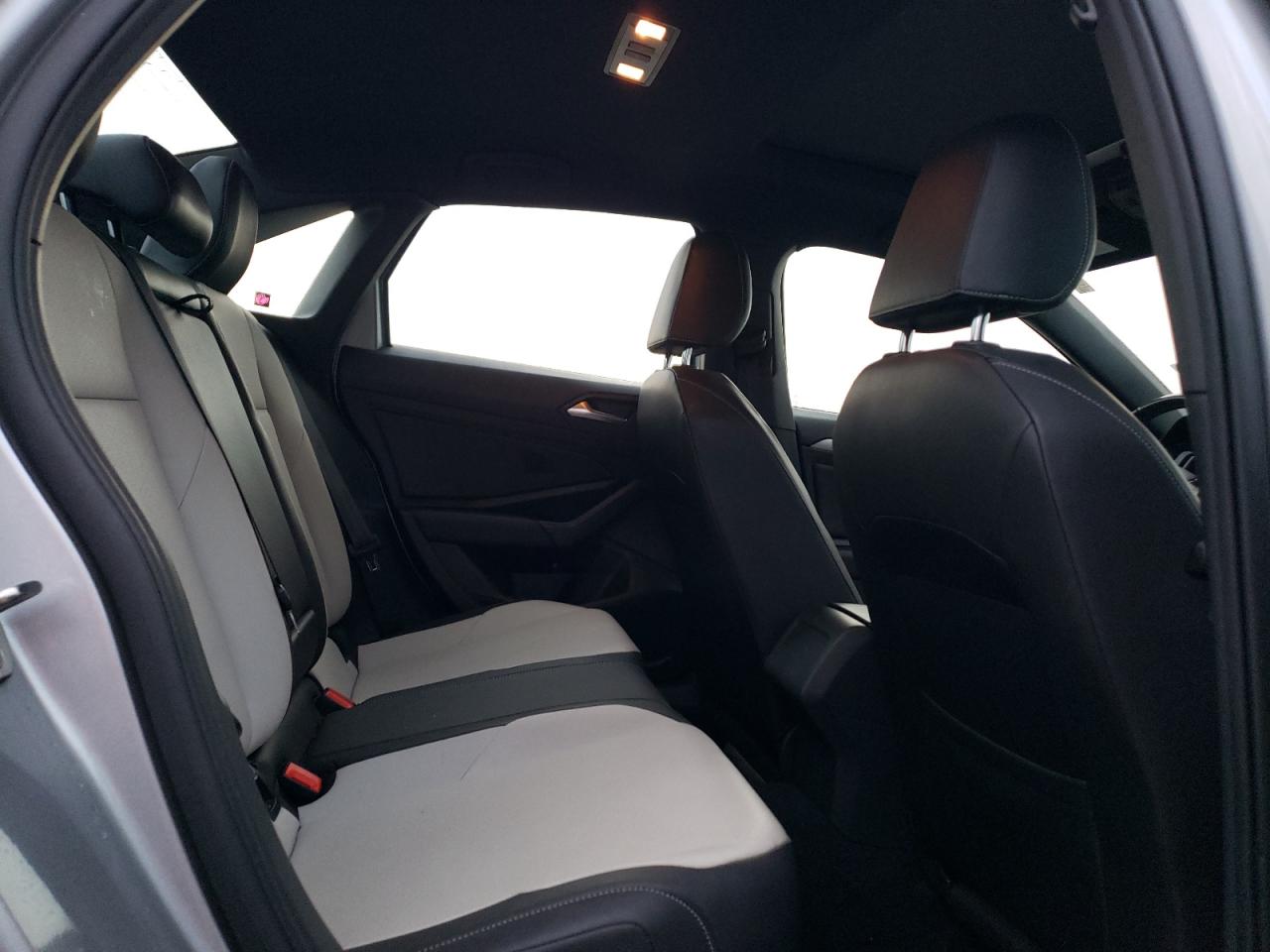 2020 Volkswagen Jetta - Image 10