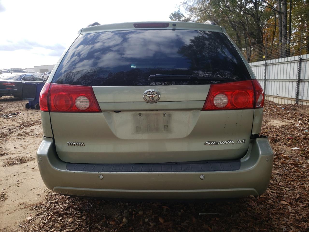 2008 Toyota Sienna - Image 6