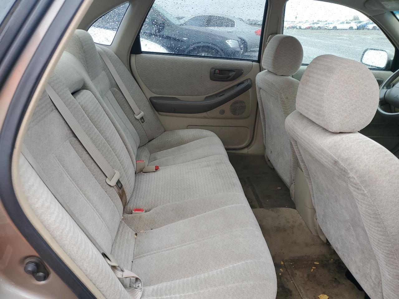 1999 Toyota Avalon - Image 10