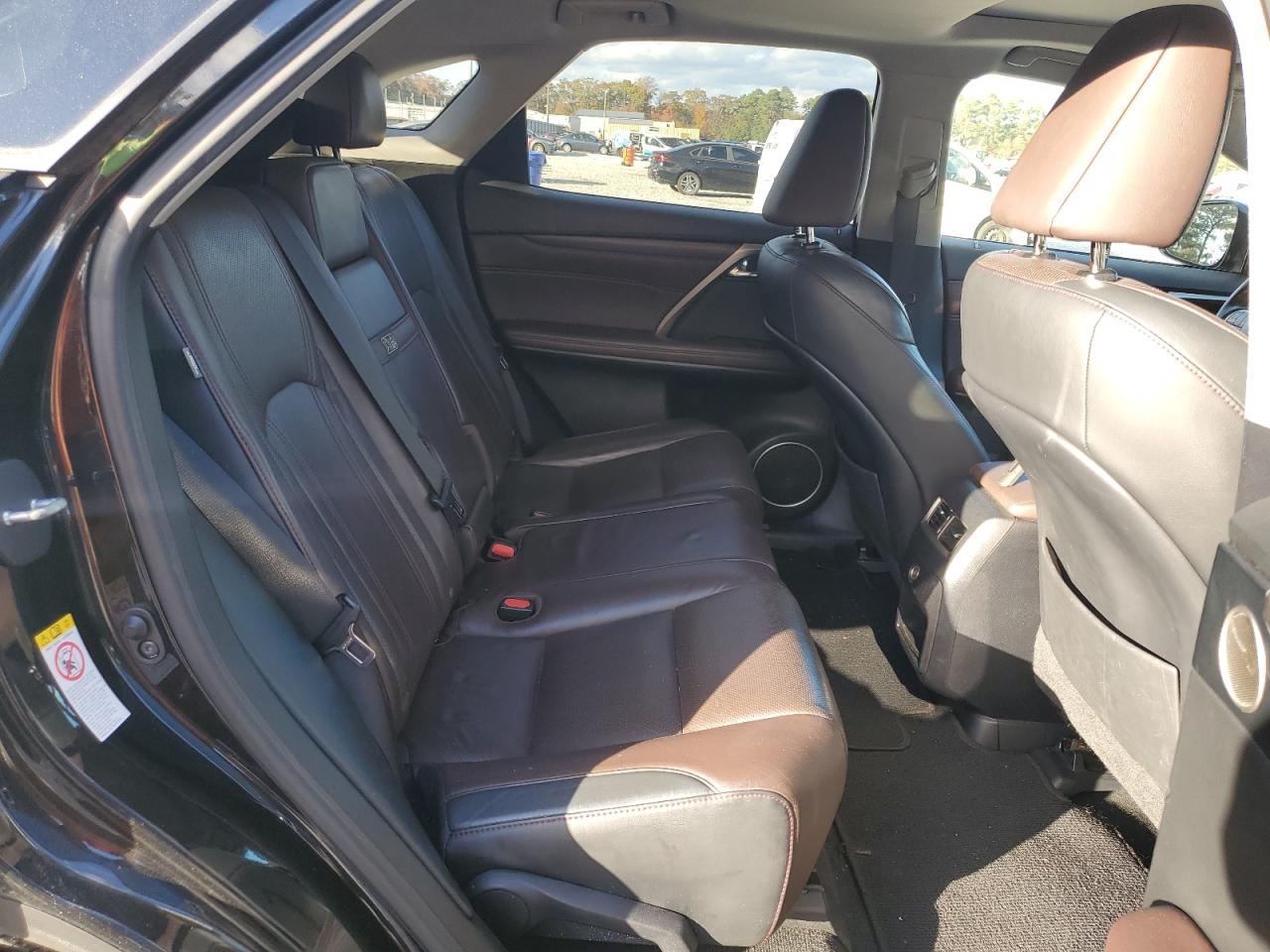 2017 Lexus RX - Image 12
