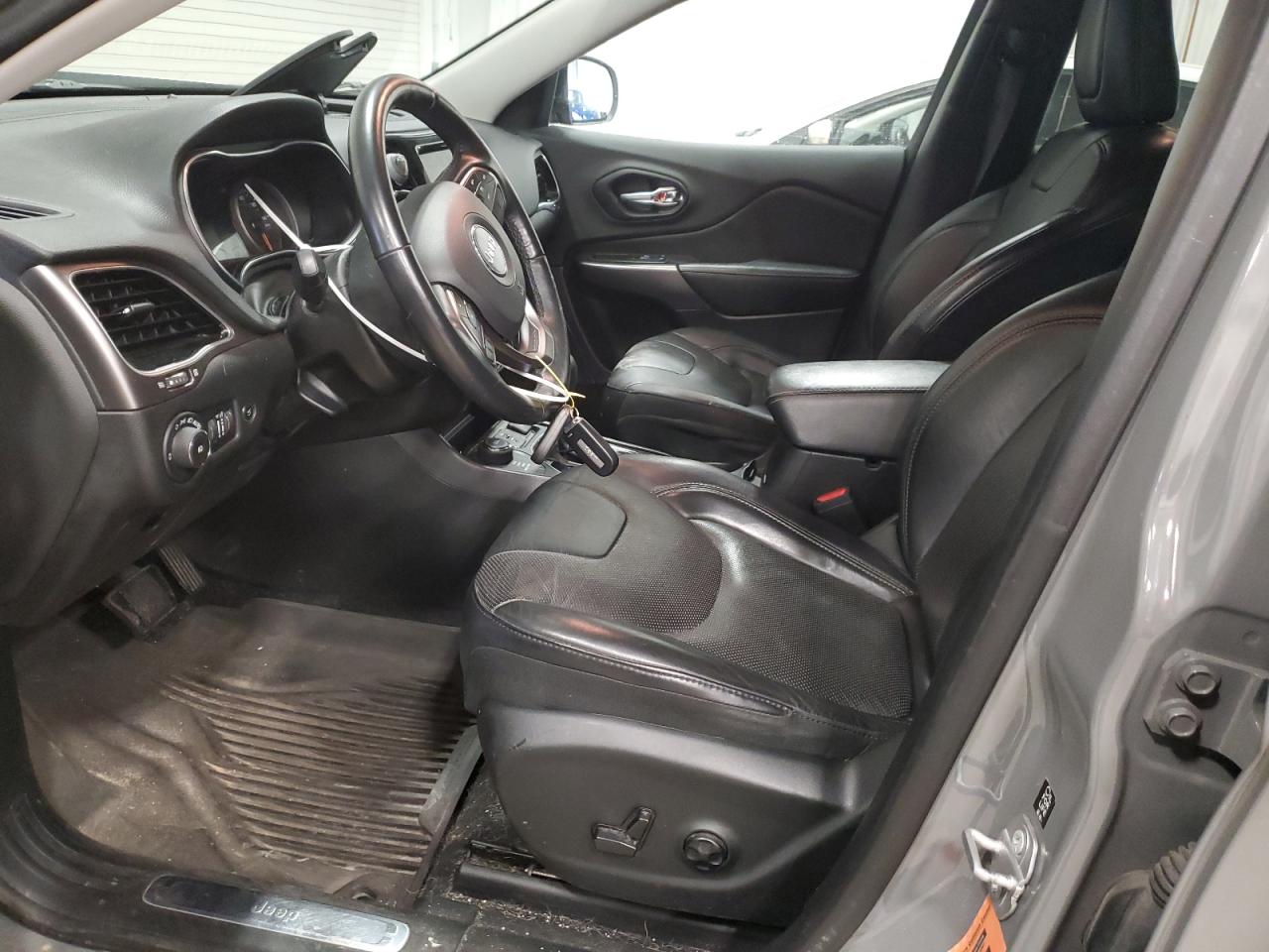2019 Jeep Grand Cherokee - Image 7