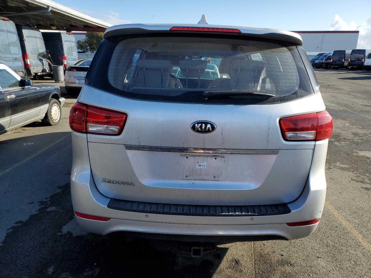 2015 Kia Sedona L VIN: KNDMA5C15F6027426 Lot: 80947784