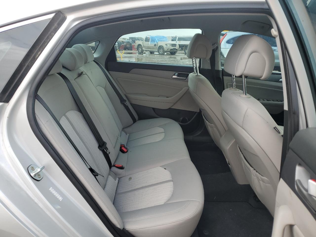 2017 Hyundai Sonata - Image 10