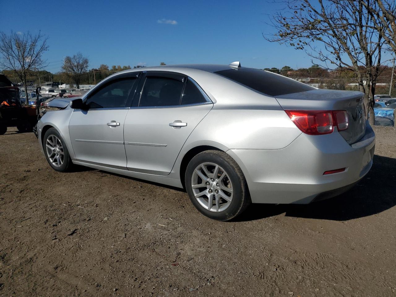 VIN 1G11C5SL7EF135022 2014 CHEVROLET MALIBU no.2