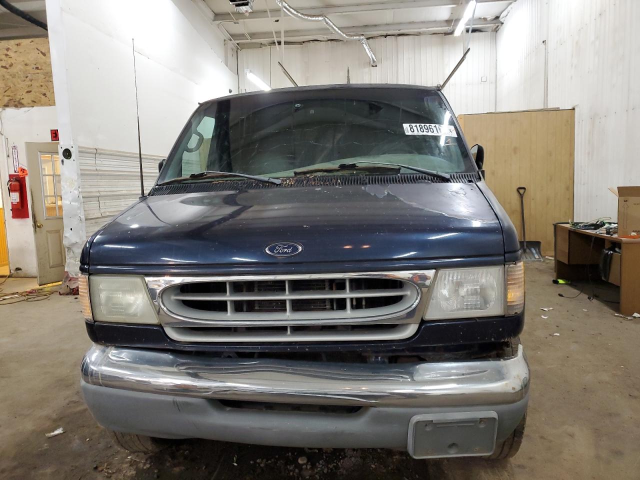 2001 Ford Econoline - Image 5