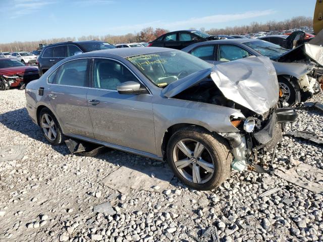  VOLKSWAGEN PASSAT 2013 Сірий
