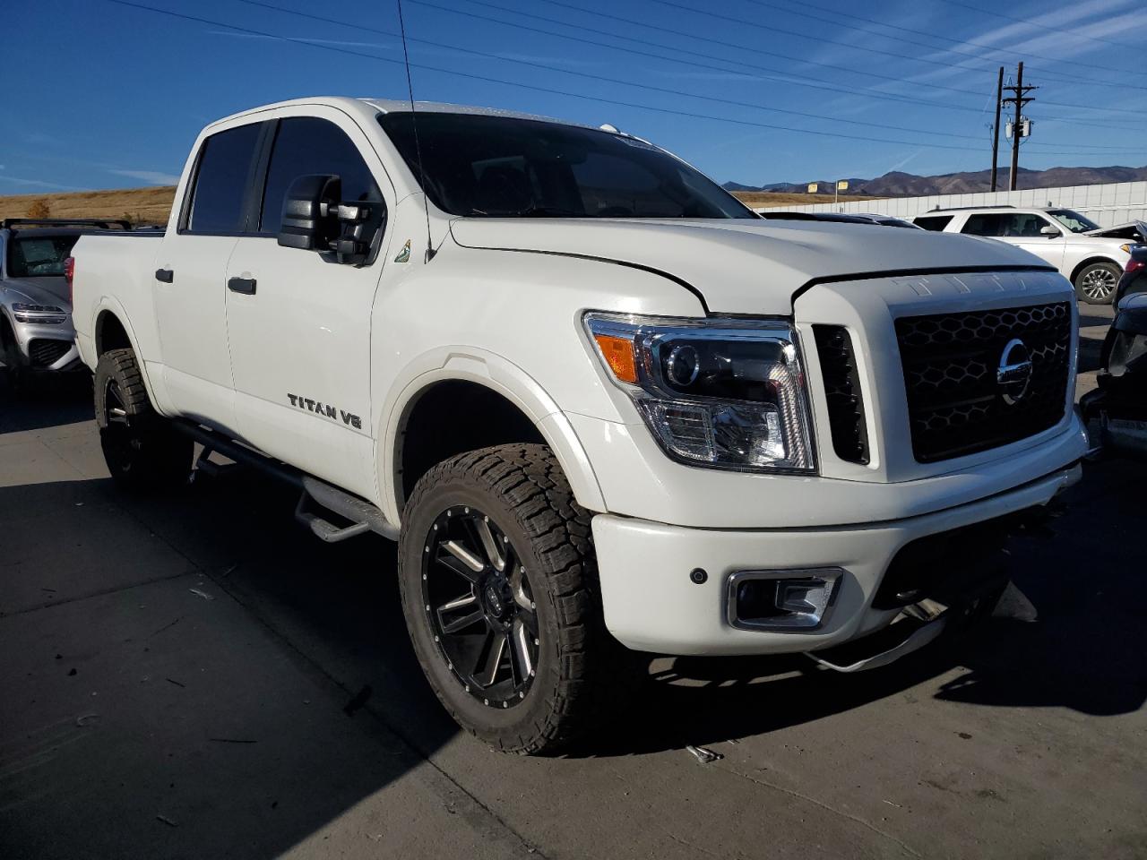 2018 Nissan Titan - Image 4