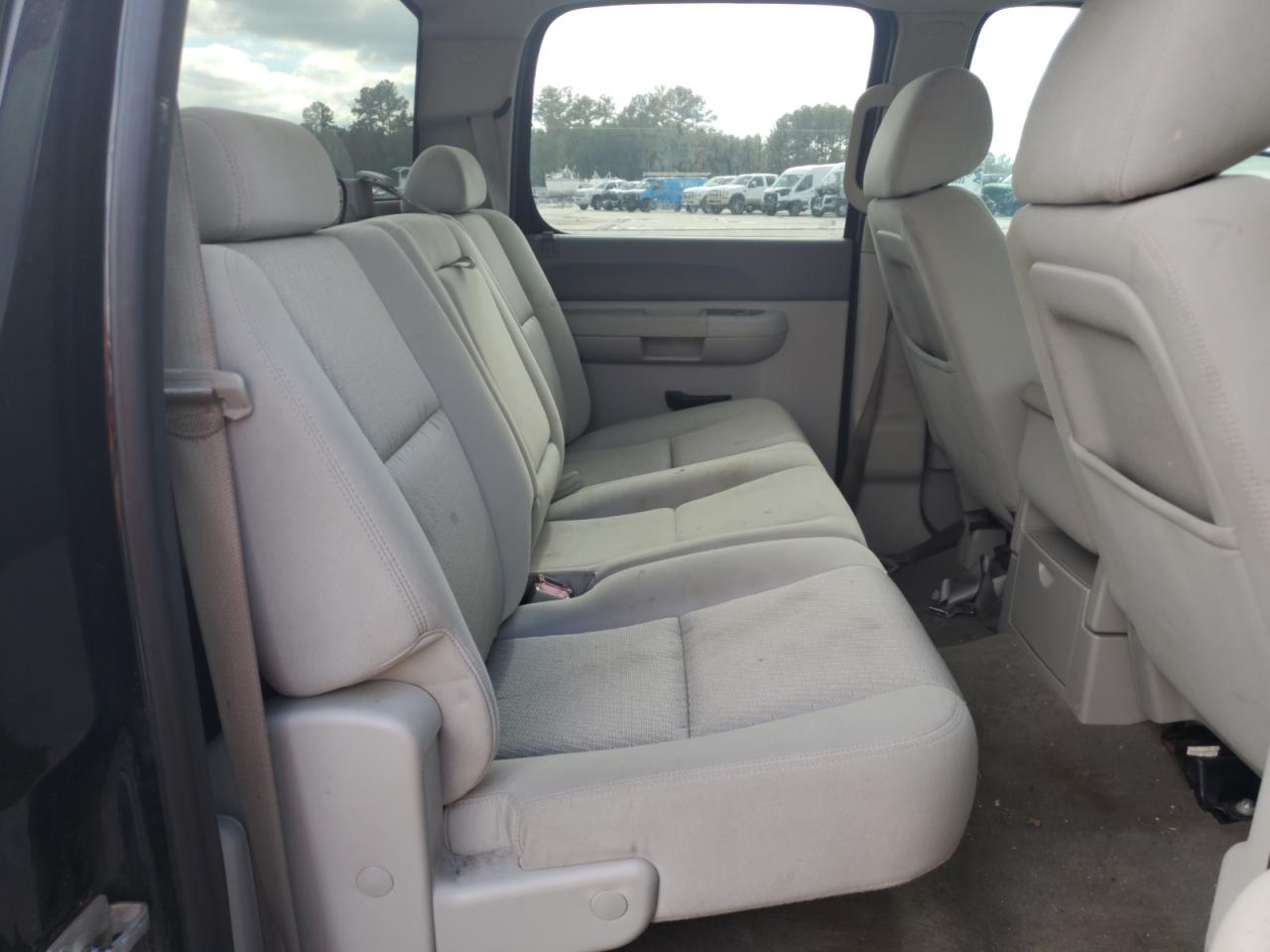 2013 GMC Sierra - Image 10