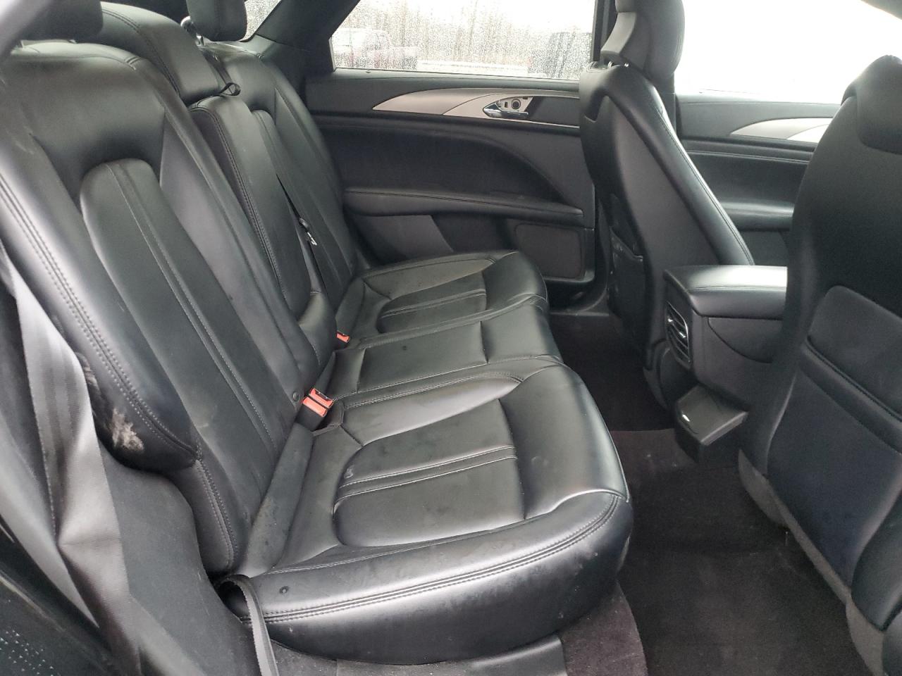 2017 Lincoln MKZ - Image 10