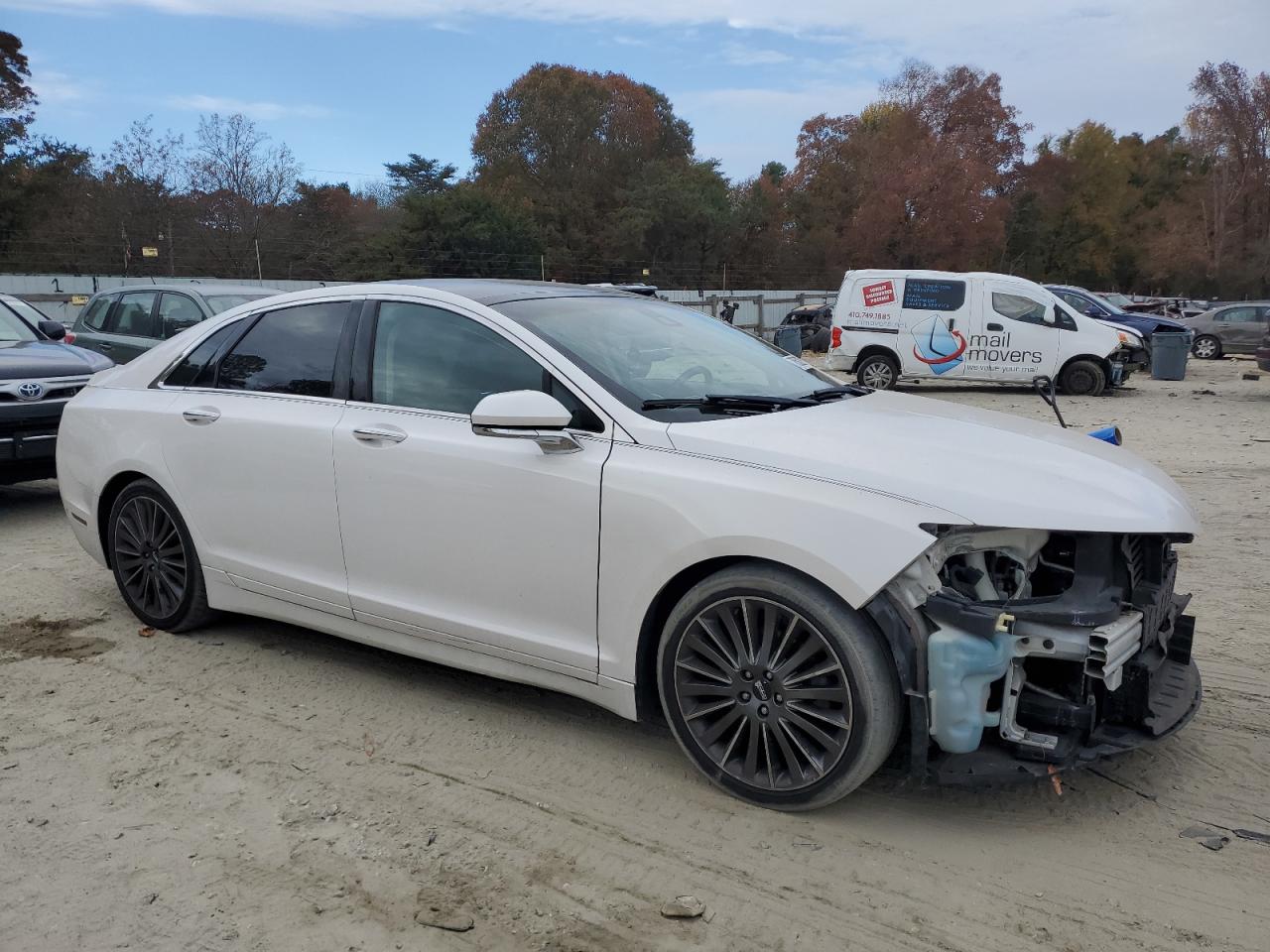 2013 Lincoln MKZ - Image 4
