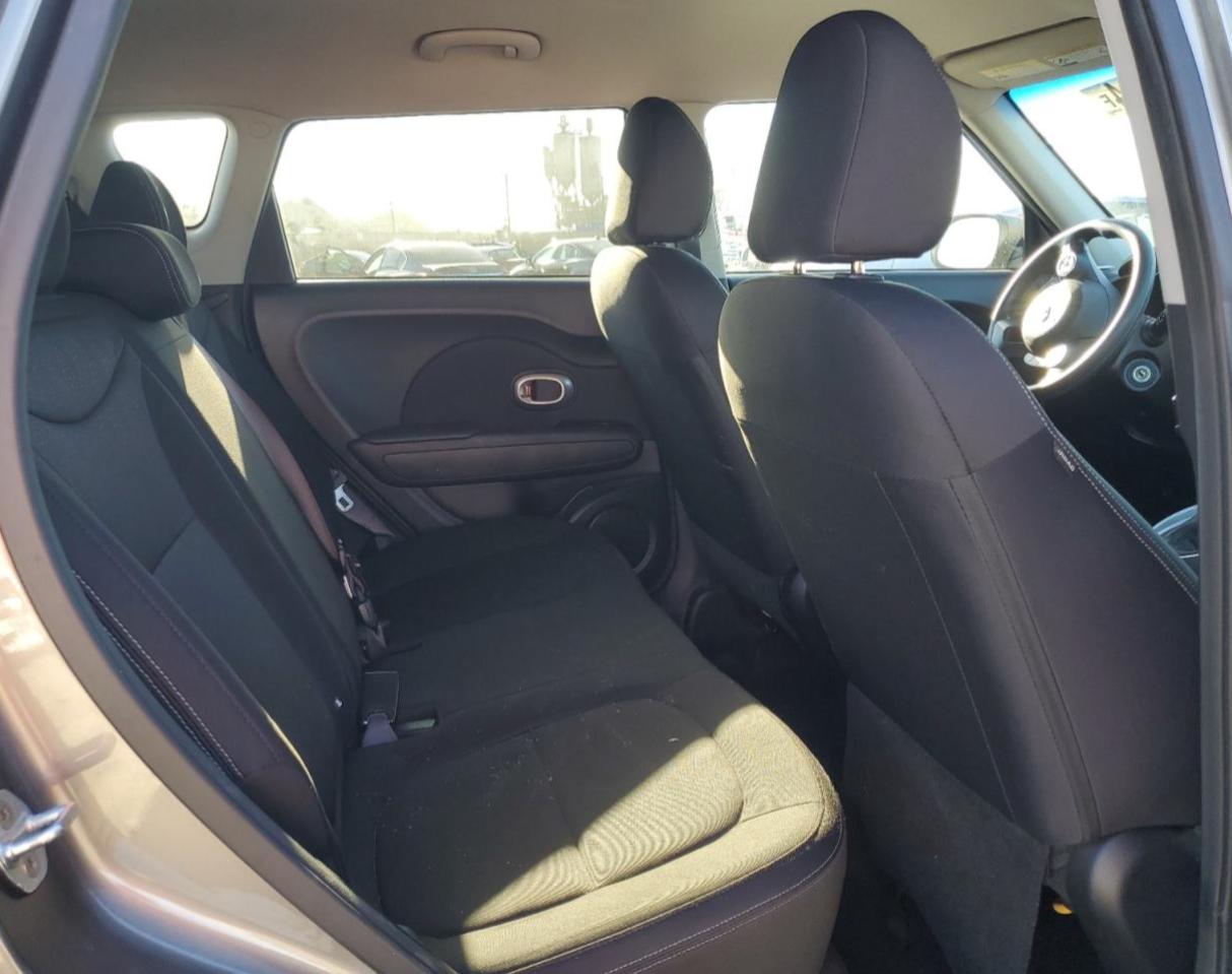 2016 Kia Soul - Image 11