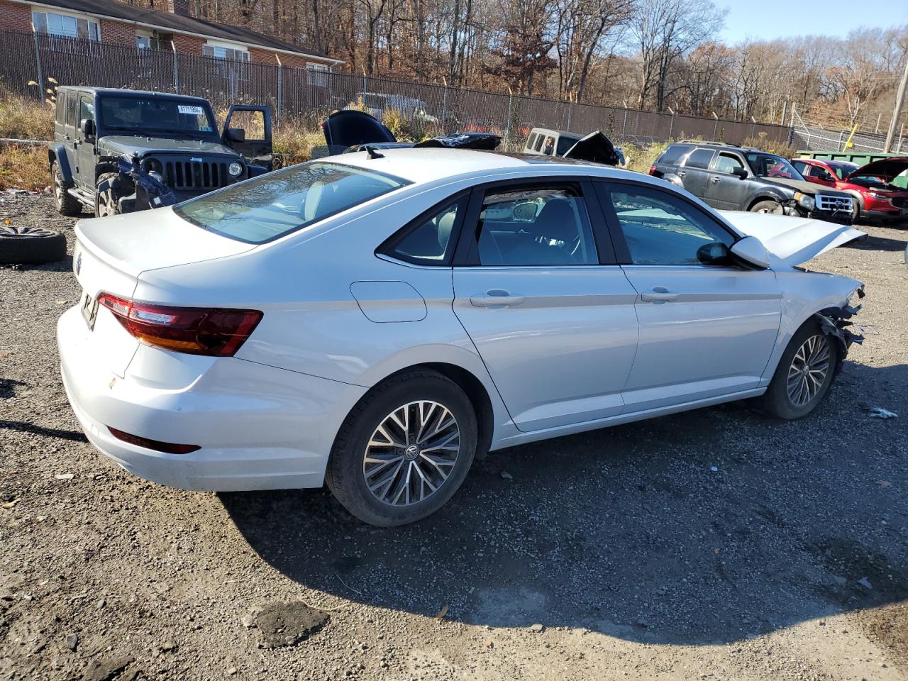 2019 Volkswagen Jetta - Image 3