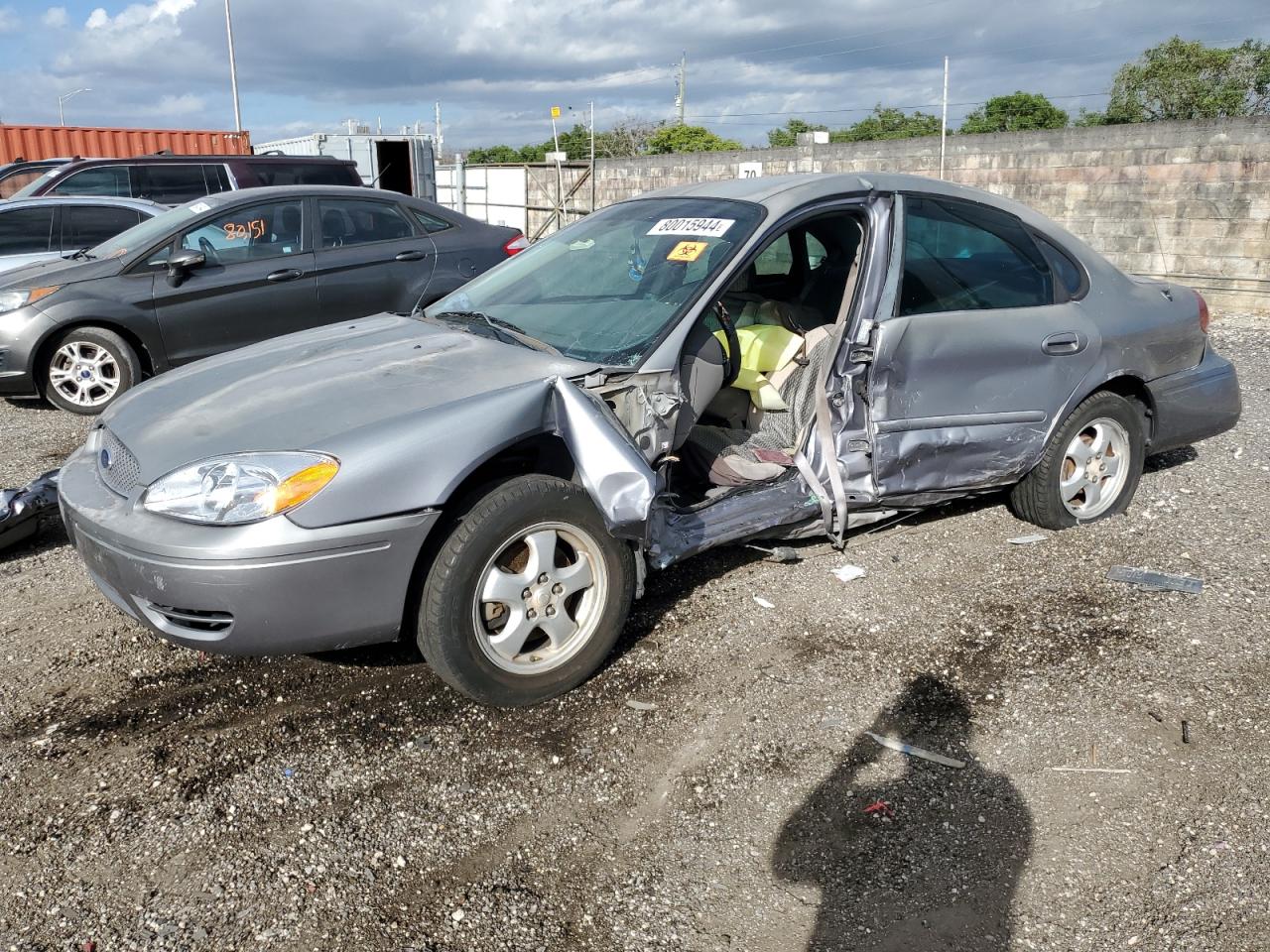 2006 Ford Taurus - Image 1