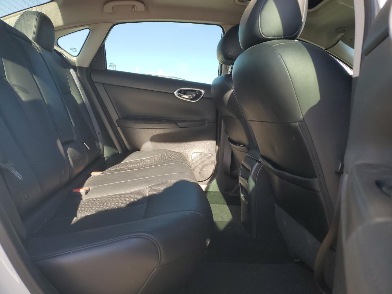 2013 Nissan Sentra - Image 10