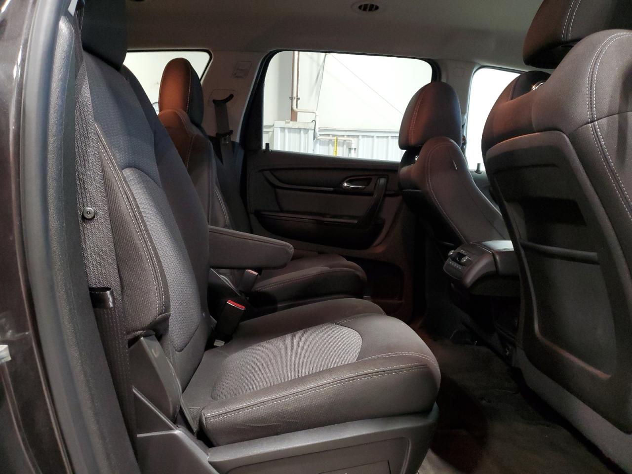 2017 Chevrolet Traverse - Image 11