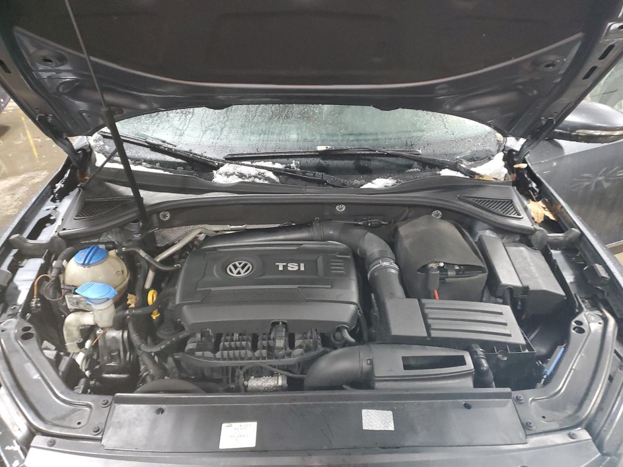 2017 Volkswagen Passat - Image 11