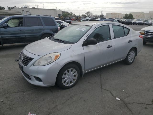 2014 Nissan Versa S продається в Martinez, CA - Minor Dent/Scratches