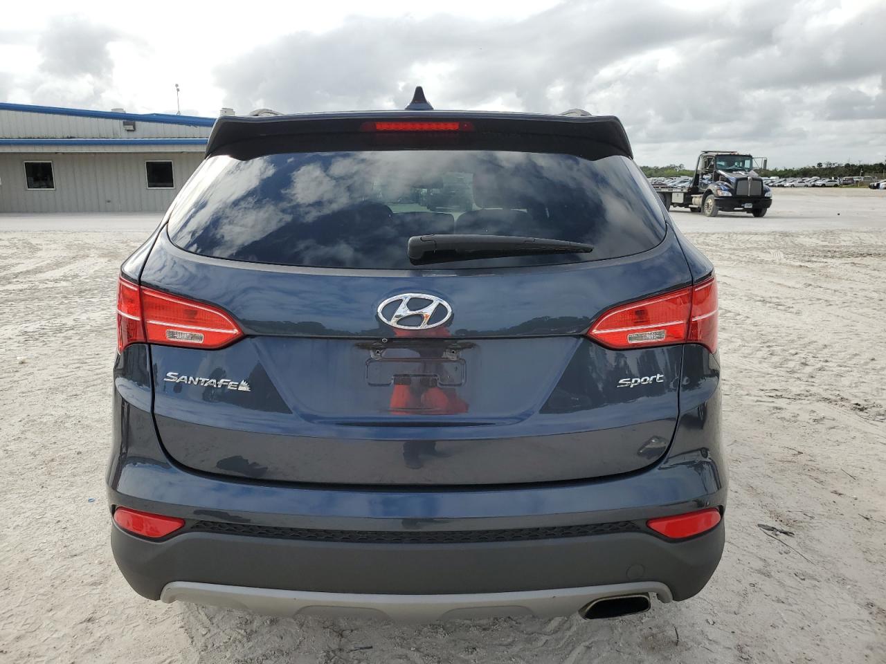 2016 Hyundai Santa Fe Sport VIN: 5XYZU3LB2GG372812 Lot: 78710374