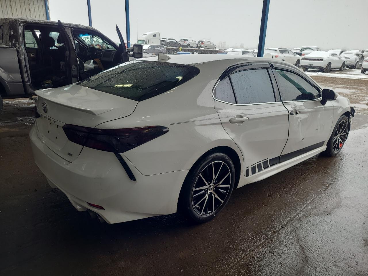 2021 Toyota Camry - Image 3