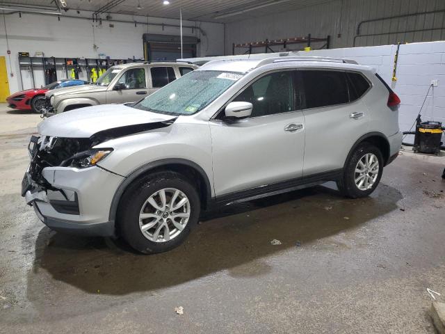  NISSAN ROGUE 2018 Srebrny