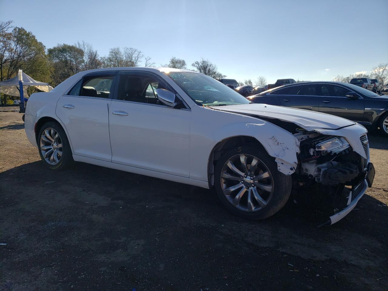 2018 Chrysler 300 - Image 4