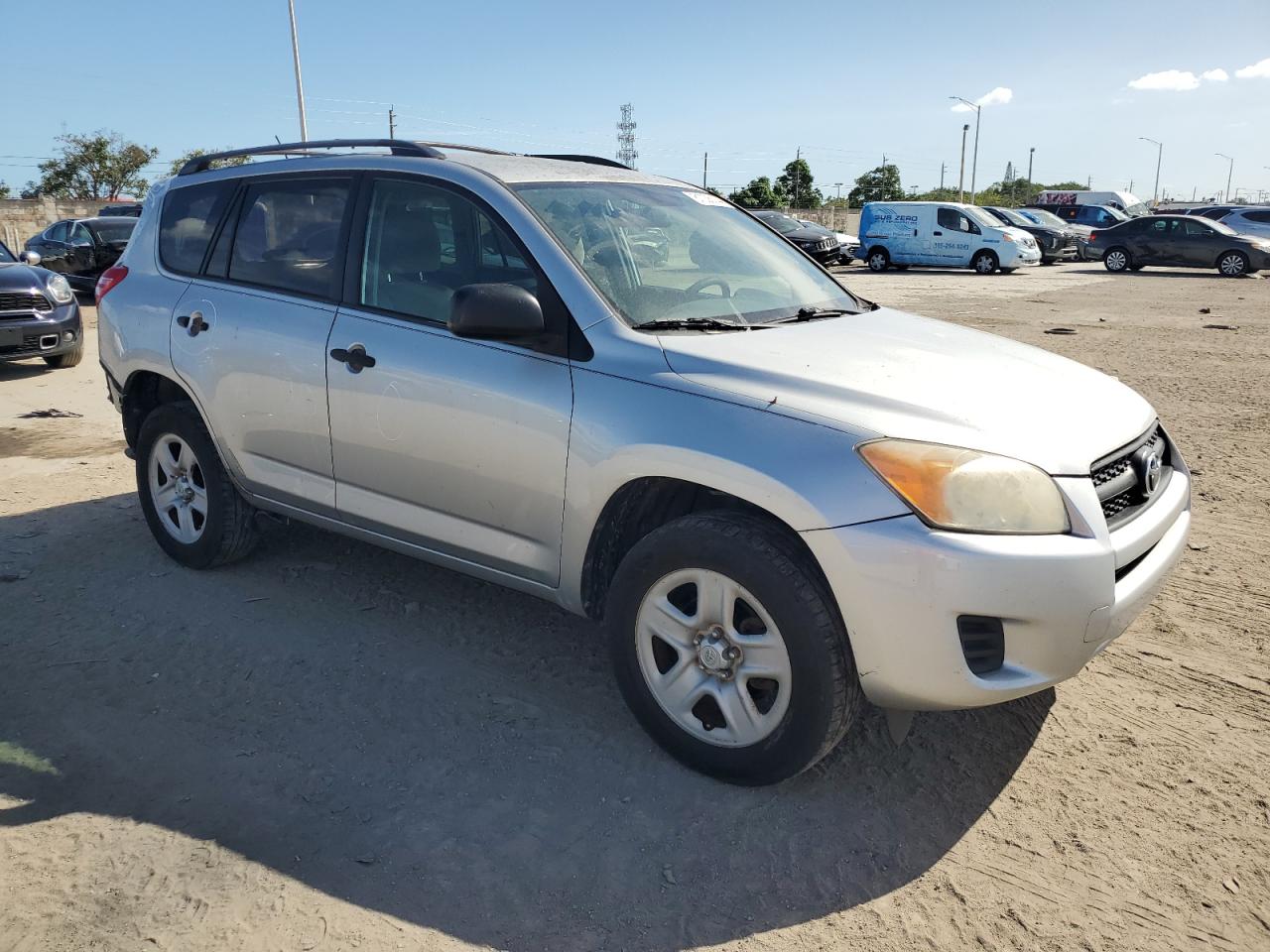 2012 Toyota RAV 4 - Image 4