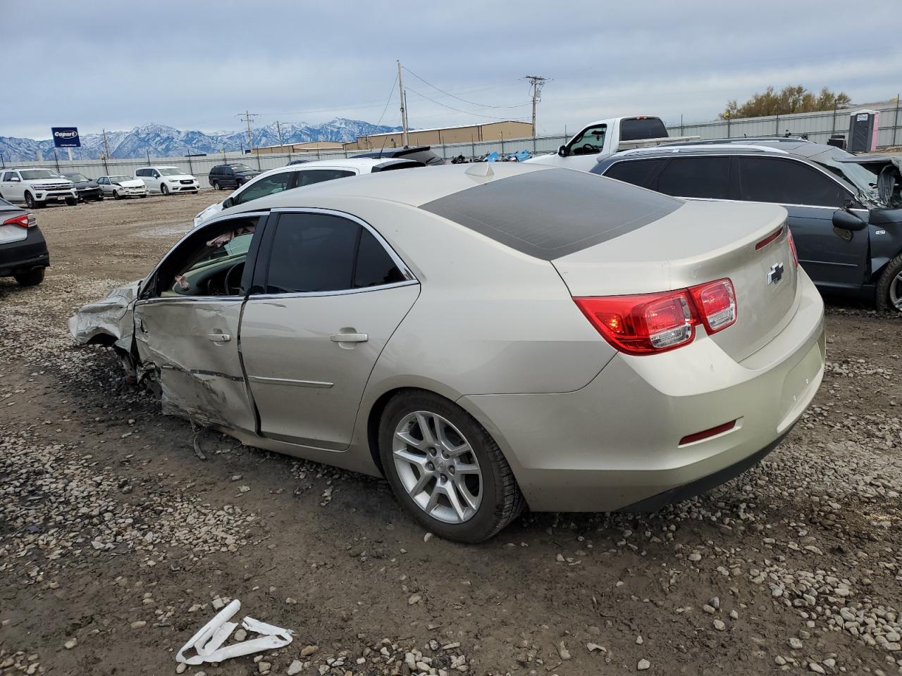 VIN 1G11C5SL0EF302126 2014 CHEVROLET MALIBU no.2